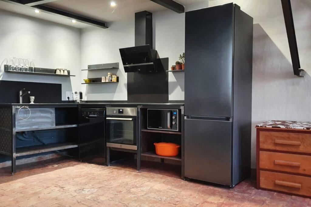 Grand Loft En Plein Coeur Du Vieux-Port Apartment Marseille Bagian luar foto